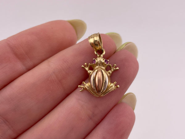 14k yellow & rose gold frog w/ ruby eyes pendant