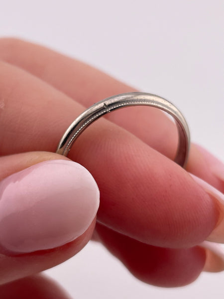 size 9.5 10k white gold 2.69mm band ring