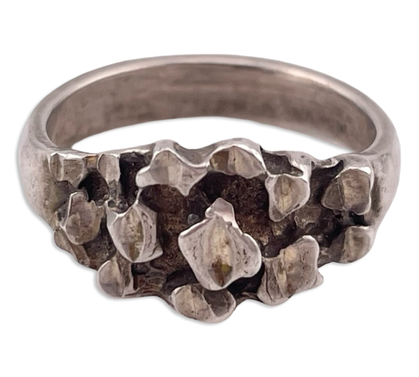 size 7.5 sterling silver stoneless textured ring