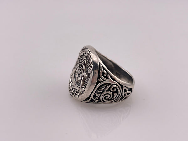 size 8.5 sterling silver Masonic ring