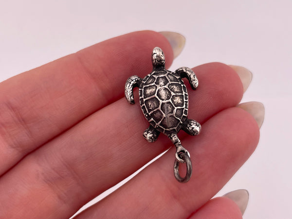 sterling silver sea turtle pendant