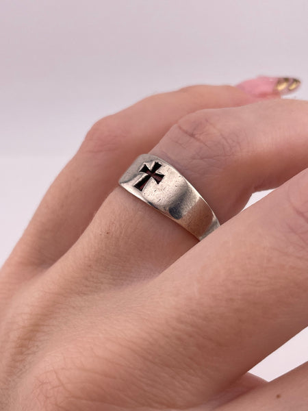 size 7.75 sterling silver James Avery cross cut-out ring