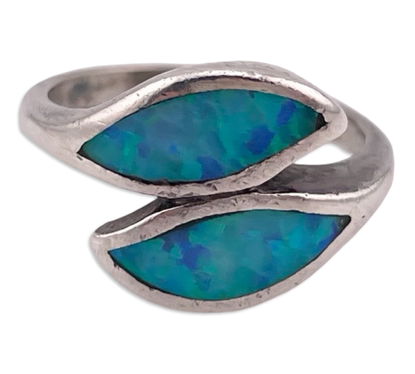 size 6 sterling silver opal simulant ring