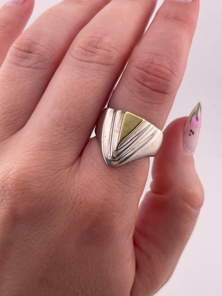 size 7.5 sterling silver & brass Mexican stoneless chunky triangle step ring