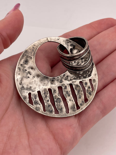 sterling silver Silpada large stoneless hammered finish pendant
