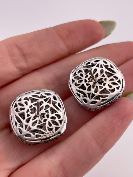 sterling silver filigree cut-out design gold-tone wash post earrings