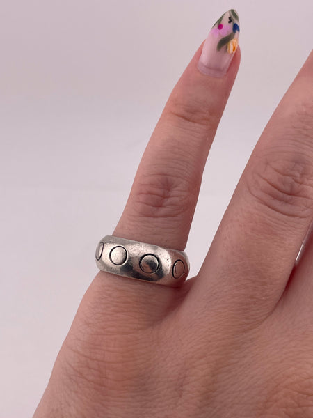 size 5.5 sterling silver Mexican stoneless chunky circle design band ring