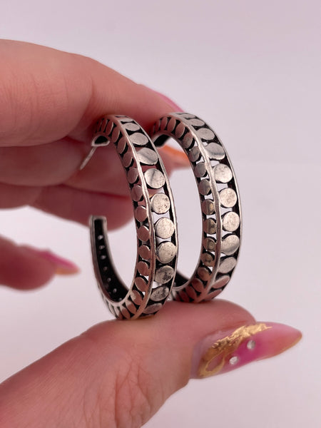 sterling silver 1 1/4 circle cut-out design hoop post earrings