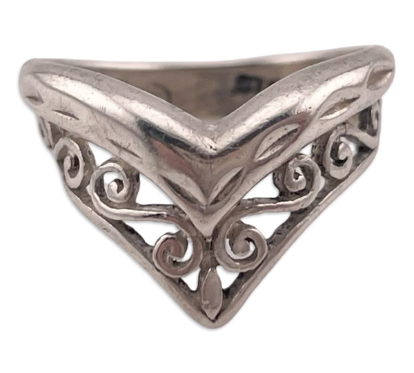 size 4.25 sterling silver stoneless V drop cut-out swirl ring **AS IS**