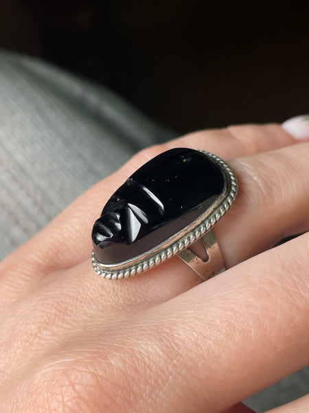 size 6.25 sterling silver rhodium plated carved black onyx face ring