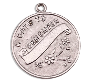 sterling silver 'a date to remember' inscribable pendant