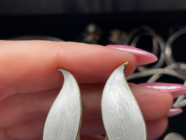 sterling silver gold plated Norway white enamel leaf screw-back earrings