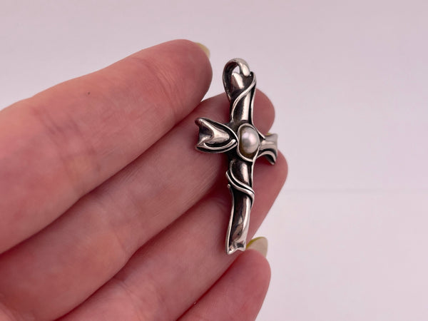 sterling silver pearl cross pendant