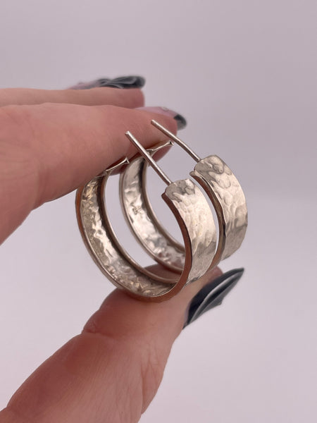 sterling silver 1" hammered hoop post earrings
