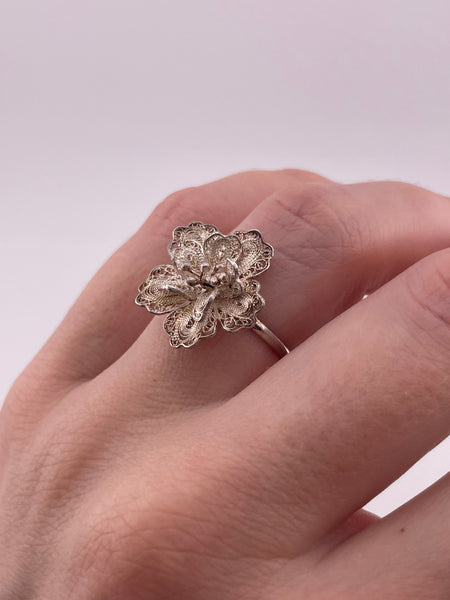 size 7.25 sterling silver filigree flower ring