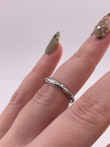 size 6 sterling silver stamped band ring