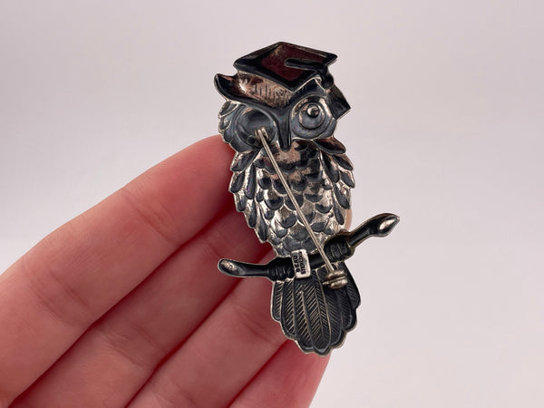 sterling silver wise owl pressed brooch pin