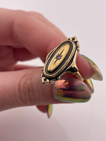 collectible Avon Kensington adjustable size 3.5-4.75 vintage rhinestone costume ring