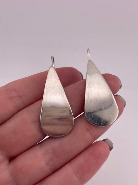 sterling silver Mexican stoneless teardrop shaped dangle earrings