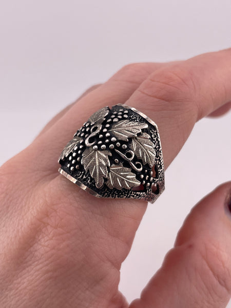 size 10.5 sterling silver chunky leaf ring