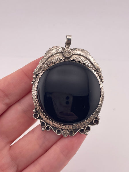 sterling silver 2-3/8" large onyx leaf pendant