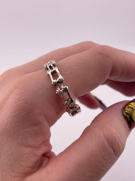 size 14.25 sterling silver stoneless bike chain band ring