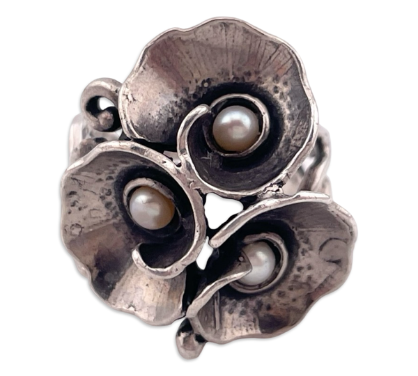 size 6.75 sterling silver synthetic pearl flower ring