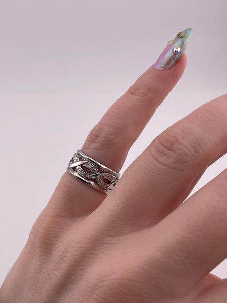 size 4 sterling silver rhodium plated band ring