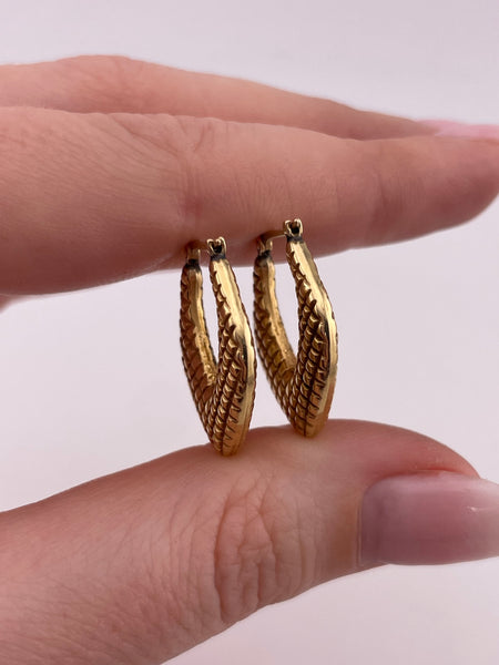 14k yellow gold textured puffy hoop earrings