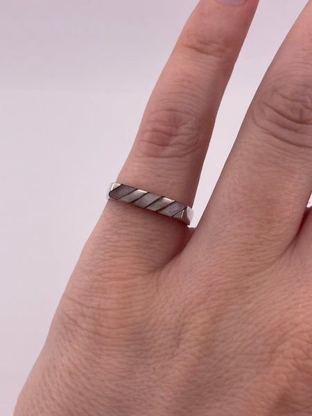size 6 sterling silver mother of pearl ring ***AS IS***