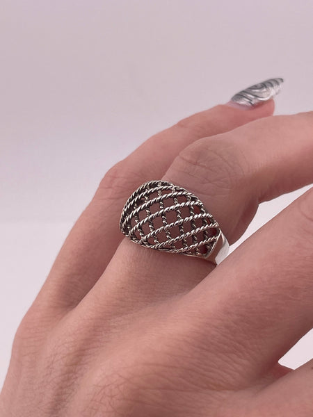 size 7 sterling silver stoneless woven ring