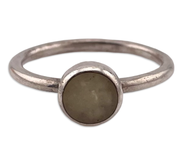 size 8 sterling silver glass ring