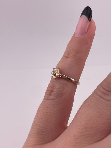 size 2 sterling silver gold wash rhinestone flower ring