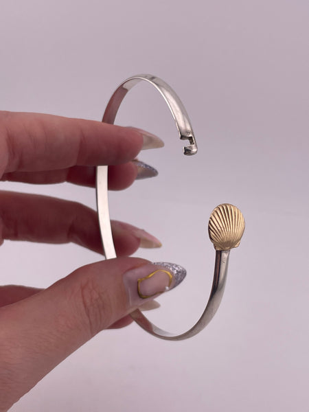 sterling silver & gold plated scallop shell hinge bangle bracelet