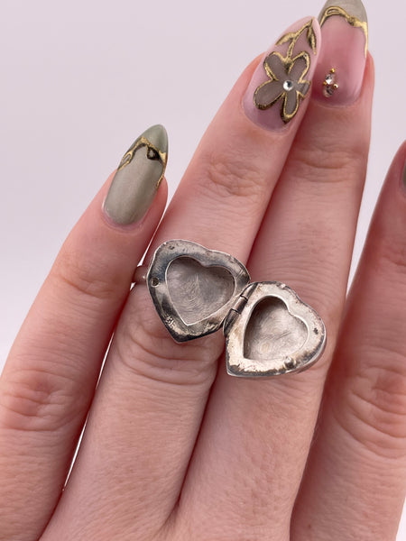 size 5.25 sterling silver etched heart locket ring
