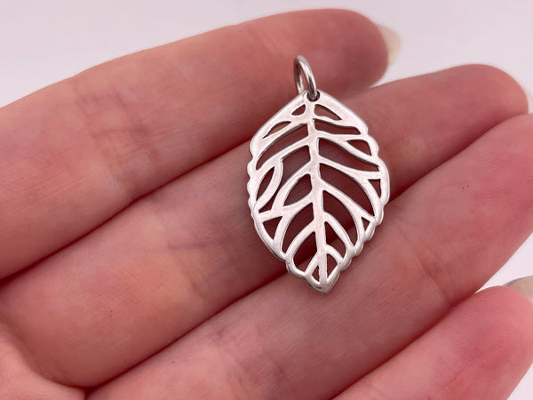 sterling silver leaf cut-out design pendant