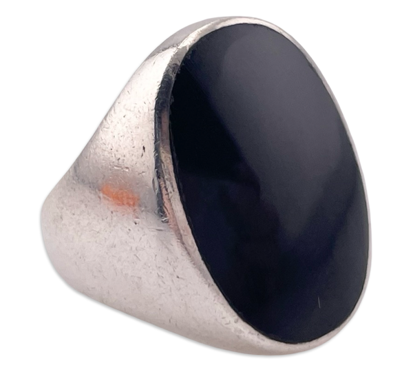 size 8 sterling silver onyx ring