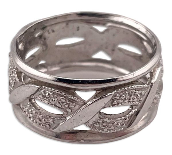 size 4 sterling silver rhodium plated band ring