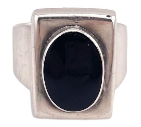 size 9.5 sterling silver chunky synthetic onyx ring