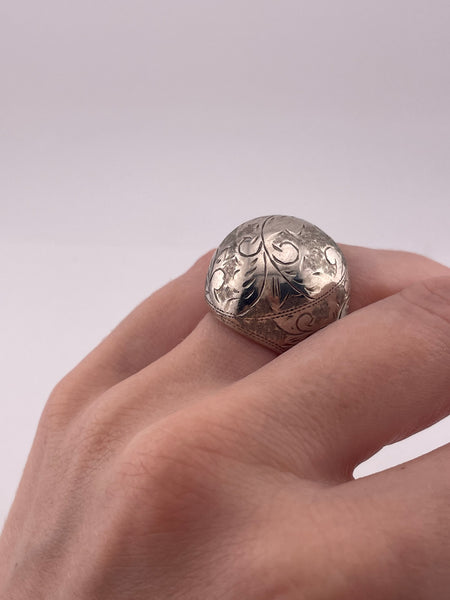size 6 sterling silver stoneless etched dome ring