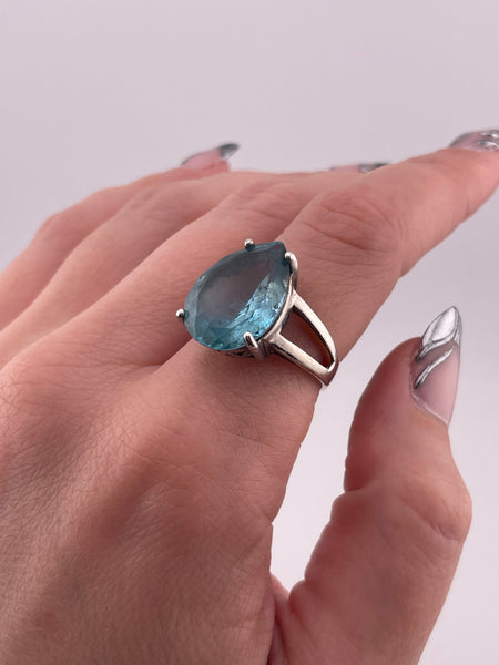 size 7.75 sterling silver lab topaz ring ***AS IS***