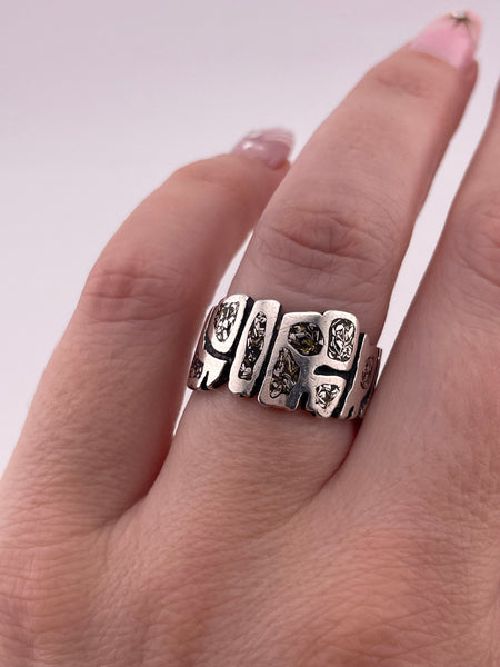 size 7 sterling silver resin & silver flake ring