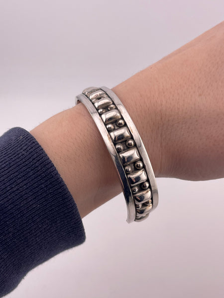 sterling silver Mexican stoneless chunky cuff bracelet