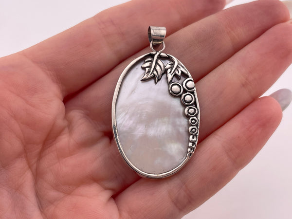 sterling silver mother of pearl leaf pendant