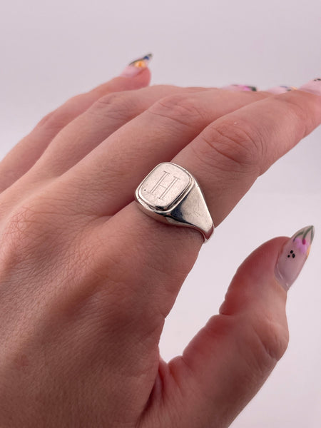 size 8.75 sterling silver 'H' initial signet ring