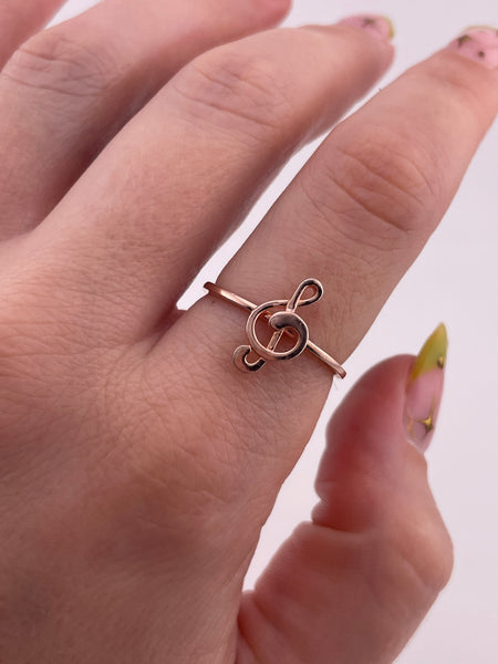 size 8.25 sterling silver gold plated music treble cleft ring
