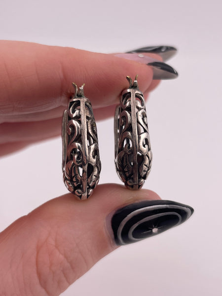 sterling silver flower hoop earrings