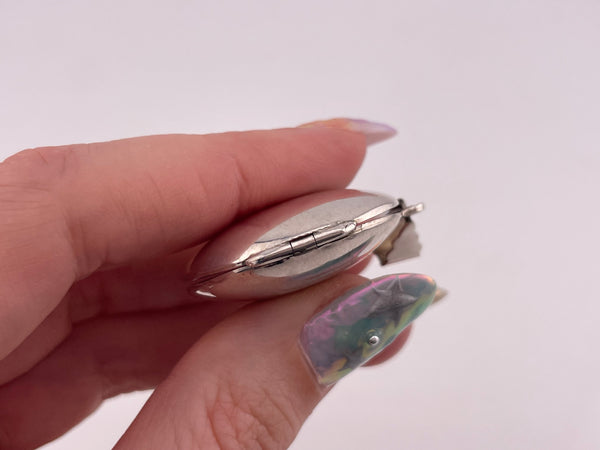 sterling silver 'WWB' initials round locket pendant