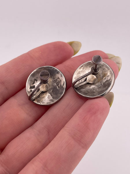 sterling silver thunderbird round stoneless screw-back earrings