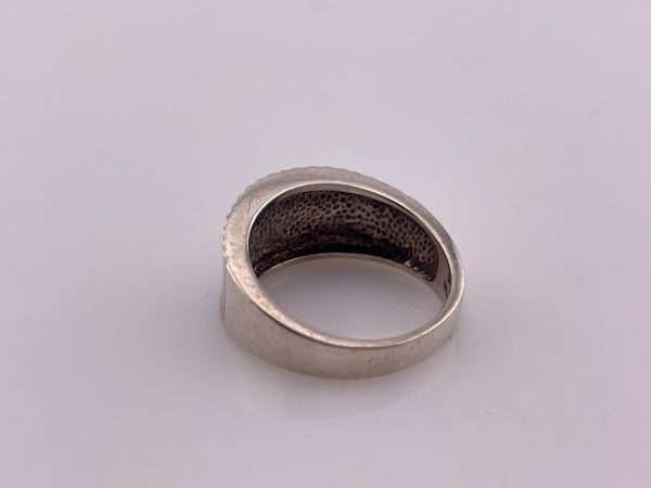 size 9 sterling silver stoneless bumpy ring